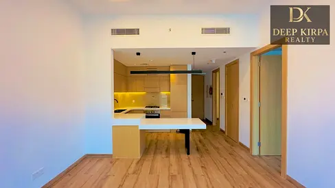 Spacious 1 BR | With Study Room | Direct Pool Access | By Ellington