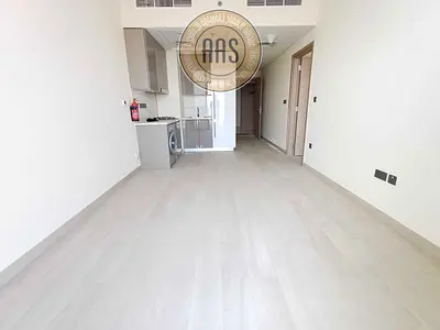 Luxurious and comfortable 1BHK with fully fitted kitchen only 70k with 6chqs ready move