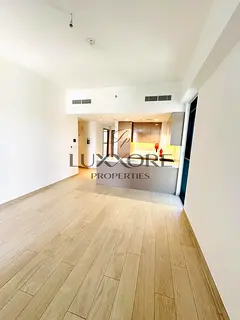 Lagoon View | Spacious Unit | Prime Location
