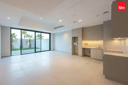 Single Row | Private | District 1 Views | Book Now