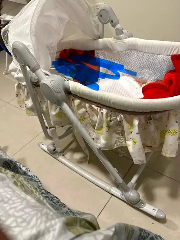 Baby crib/ swaddle