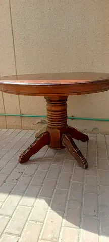Solid Wood Round Dining/Center Table - Classic Pedestal Base