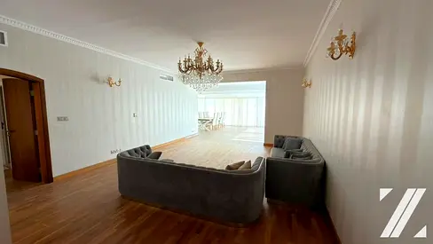 Vacant Villa | Close to Lake | Bright and Spacious