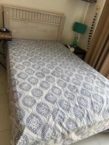 Single bed with mattress
