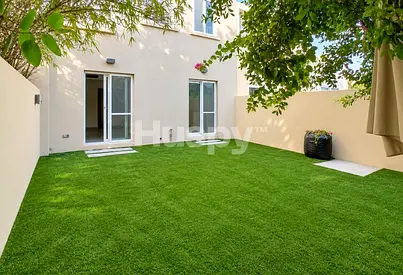 Single Row | Vacant | Landscaped