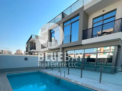 CORNER VILLA WITH PRIVATE POOL| READY TO MOVE IN