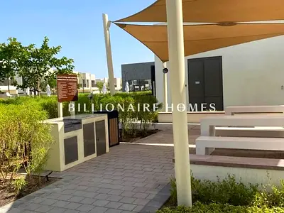 CORNER | HUGE PLOT | PRIME LOCATION