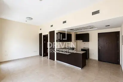 Elegant Apt | Community View | Modern Living