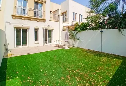 Single Row | Vacant | Park Backing