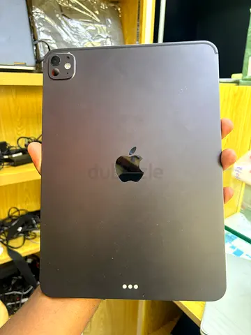 Apple iPad Pro (Space Gray) - Good Condition, 11-inch / 12.9-inch (m5)