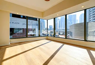 Exclusive | Upgraded | Low Floor