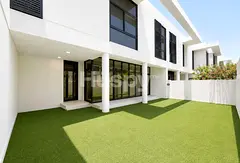 Vacant on Transfer | Landscaped | Near Park