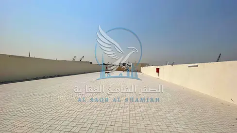 حوطة 10,300 قدم للإيجار في الصناعية 12 | إنترلوك كامل | مساحة واسعة للأنشطة التجارية والصناعية