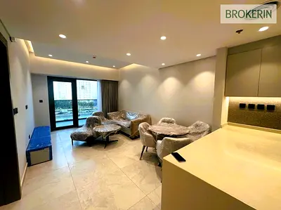 BRIGHT & CLEAN | MODERN URBAN LIVING | CALL US NOW