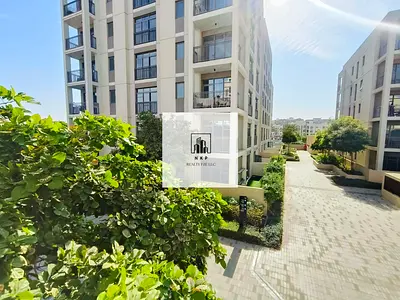 Modern 1BR | 2 Baths | Balcony | close kitchen