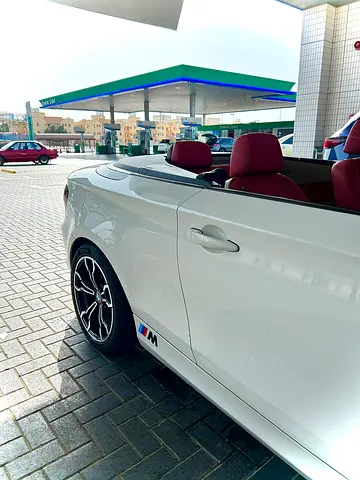صورة 6 لـ 2009 BMW 1-SERIES