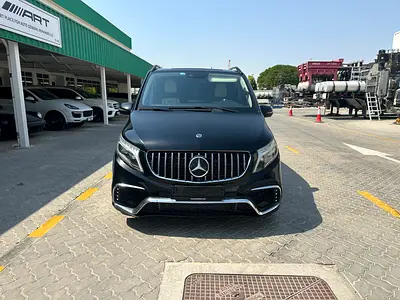 Mercedes-Benz V-Class V 250 2019 GCC Specs | Customisable Interior | Well Equipped | Clean Title