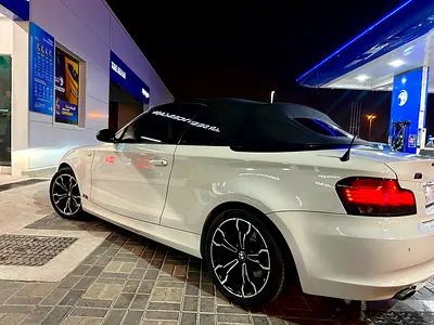 صورة 7 لـ 2009 BMW 1-SERIES
