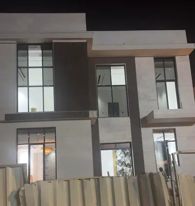 For Sale: Exceptional Villa in Al Hoshi, Sharjah A great opportunity to own a spacious villa in Al Hoshi, Sharjah, featuring a quiet and prime locati