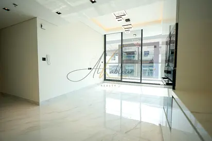 شقة بغرفتي نوم مواجهة للمدينة | ميامي باي سمانا | تراس كبير وحوض غطس خاص