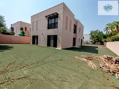 5BED villa wi majlis room in 300k
