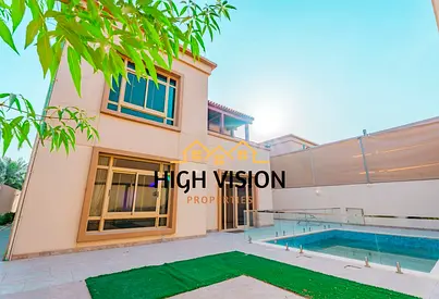Luxury 5BR Villa |Middle Unit |Single Row | Vacant