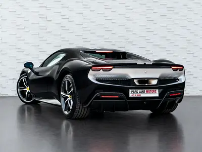 صورة 2 لـ 2023 Ferrari 296 GTS