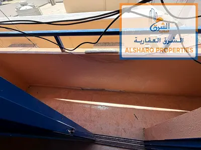 Studio for annual rent in Al Rawda, Ajman Sheikh Ammar Street For families Studio with a balcony Separate kitchen Split A/C Annual rent: AED 17,000 on