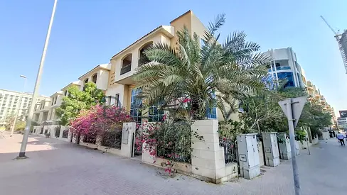 Spacious 3BR + Maid | Private Garden | Corner Villa