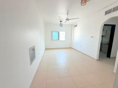 Limmeted offer 1 Bhk 2 washroom central AC central GAS