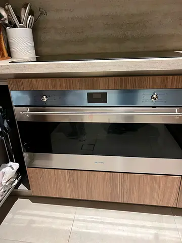 Smeg SFP9300X 90cm oven
Smeg SFP9300X 90cm Built-In Multifunction Oven – Stainless Steel