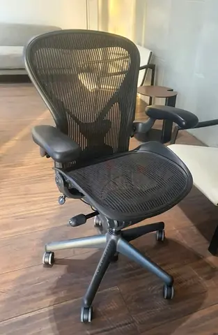 Herman Miller Aeron Chair Size B Full Option
