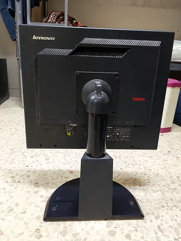 Lenovo ThinkVision 19" Monitor with Adjustable Stand - Good Working Condition