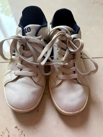 White casual sneakers, lightly used - size not labeled