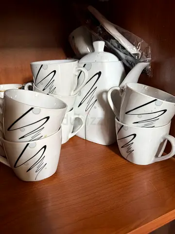 Dinner set of 8 persons and tea Set of 6 white ceramic coffee/tea mugs with black abstract pattern