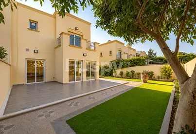 Single Row | Vacant | Landscaped Garden