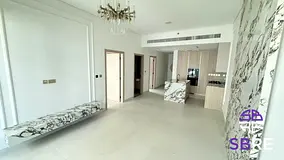 Modern finishes | Large balcony | Ready to move