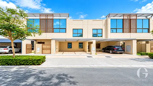 Family Living | 4BR + Maid’s | Grand Views