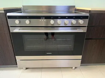 Siemens 90x60cm 5 Burners Electric Cooker stove  With Oven HK9K9V850M
