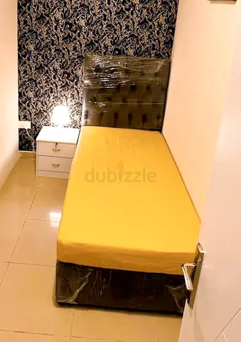 URGENT SALE! Single bed with headboard and mattress - good condition American Bed hig quality