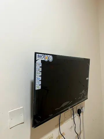 32-inch LED TV - Wall-mounted, good working condition