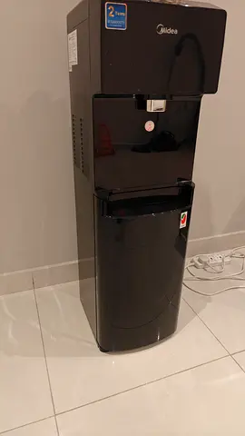 Midea Black Water Dispenser Bottom Load - Touch Dispensong, Cold & Hot, Very Good Condition