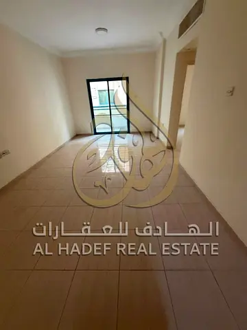متاح الآن غرفتين وصالة للإيجار السنوي في القاسمية مع عرض مميز جدًا شهر مجاني، وموقع مناسب قريب من مختلف الخدمات والمرافق اليومية.