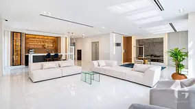 Upgraded Luxury 5BR | Pool | Extended | Modern