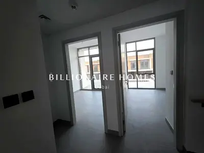 Convienent Location | Ready To Move | Flexible