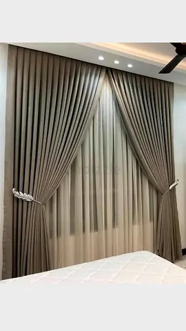 Elegant Double Layer Curtains with Leaf Tiebacks