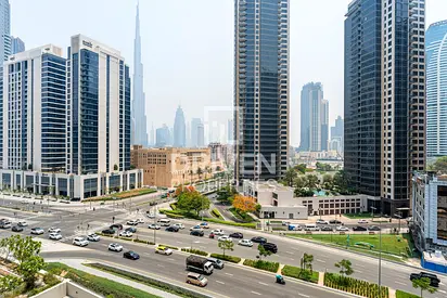 Bright and Spacious Studio | Burj Khalifa View