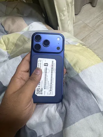 iPhone 17 Pro (Blue) 256 gb sim lock