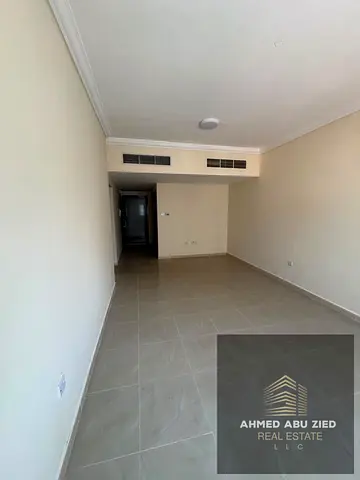 🏡 غرفتين وصالة للإيجار السنوي في الشارقة – القاسمية 📍 منطقة القاسمية – بجوار بنك المشرق ✨ مساحة واسعة 🛏️ غرفتين وصالة 🚿 2 حمام 💰 السعر: 37,000 د