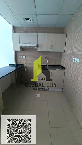 اسكن في أفضل الأبراج العائلية | غرفة وصالة + بلكونة | تشطيب جميل | إطلالة جميلة على قصر الحاكم | باركن | بالقرب من المدارس والمولات | فقط 30,000 درهم